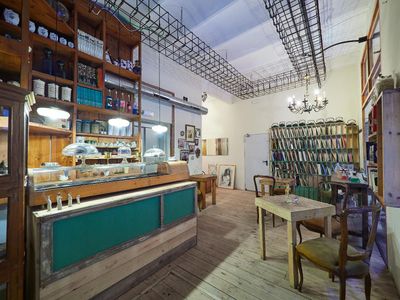 Comercial Premise for trade sale Barcelona. Ref: 2672. JS 