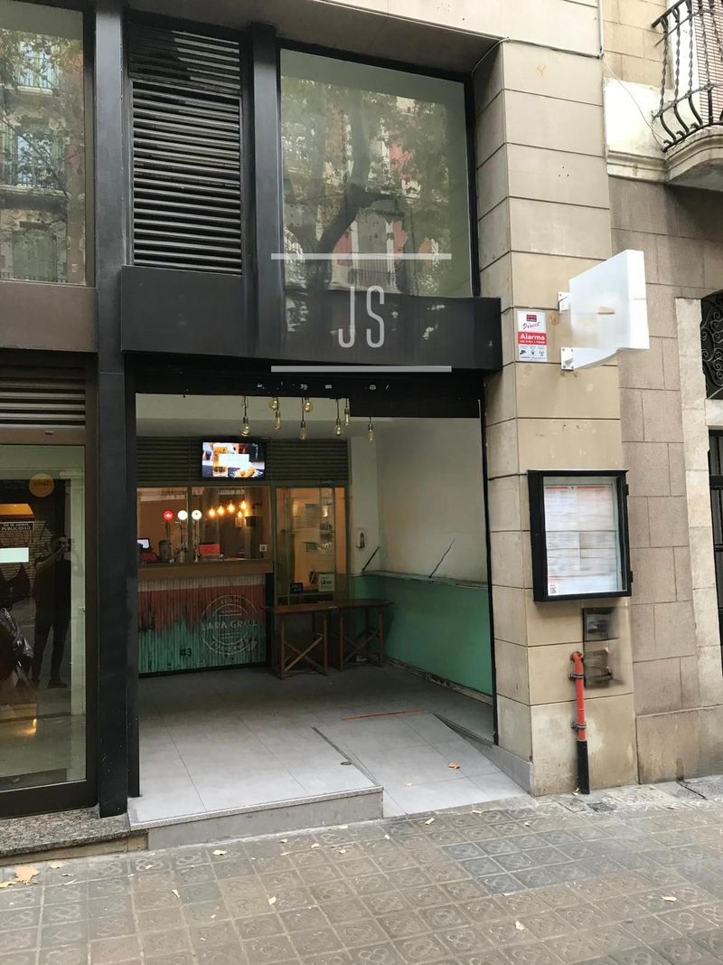 Comercial Premise for trade sale Barcelona. Ref: 3126. JS 