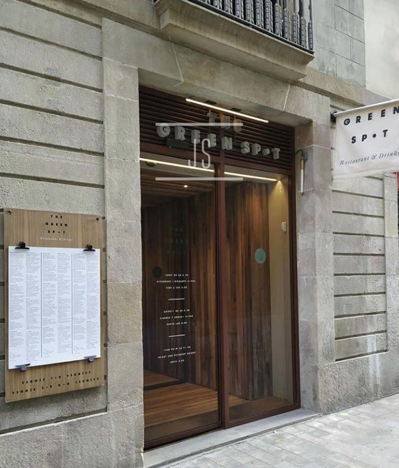 Local Comercial en traspaso Barcelona. Ref: 3358. JS 