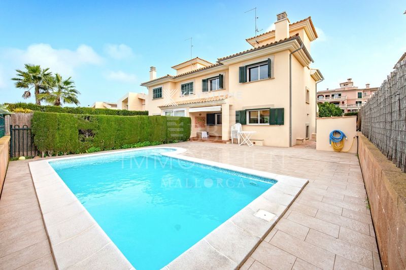 Townhouse for sale Llucmajor, Baleares. Ref: 2474. Keystone Real Estate & Yachts