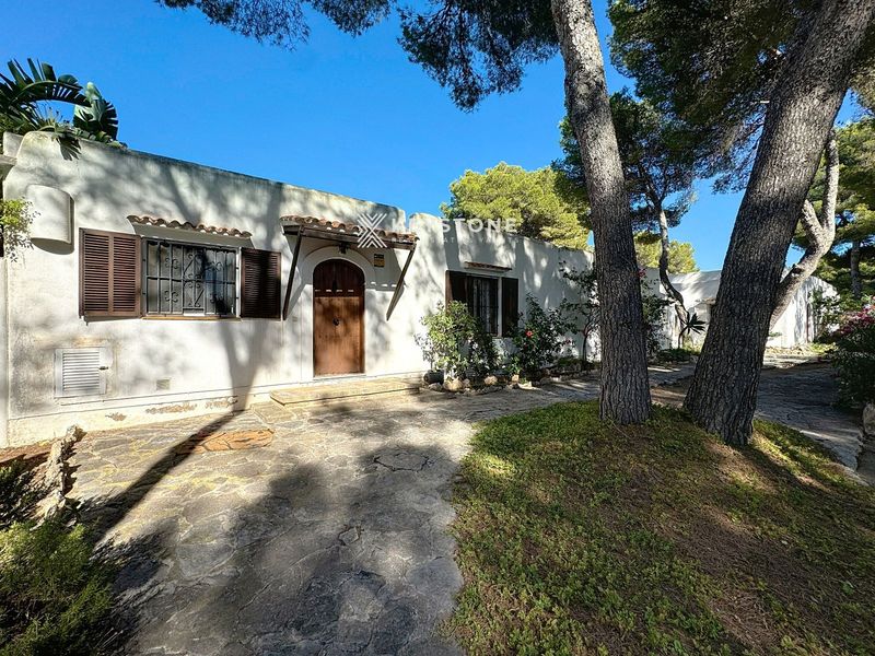 Chalet Independiente en alquiler Sol De Mallorca, Baleares. Ref: 2759. Keystone Real Estate & Yachts