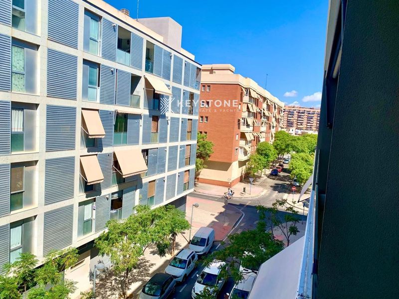 Мешкання в оренду Alicante/Alacant, Alicante. Ref: 3370. Keystone Real Estate & Yachts