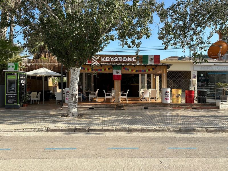 Local Comercial en traspaso Calvià, Baleares. Ref: 3544. Keystone Real Estate & Yachts