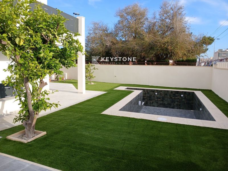 Chalet Independiente en alquiler El Campello, Alicante. Ref: 3571. Keystone Real Estate & Yachts