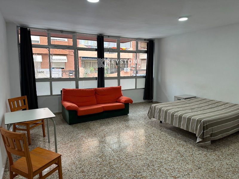 Piso en alquiler Alicante/Alacant, Alicante. Ref: 3585. Keystone Real Estate & Yachts