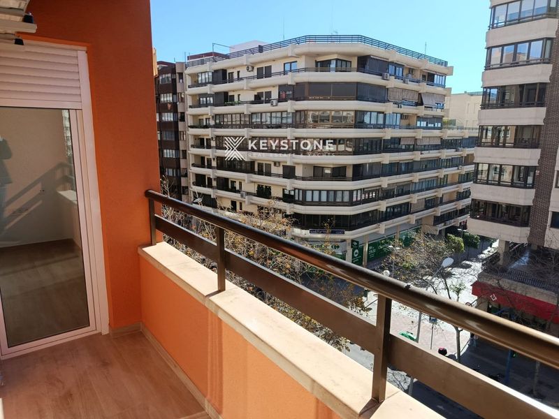 Piso en alquiler Alicante/Alacant, Alicante. Ref: 3661. Keystone Real Estate & Yachts