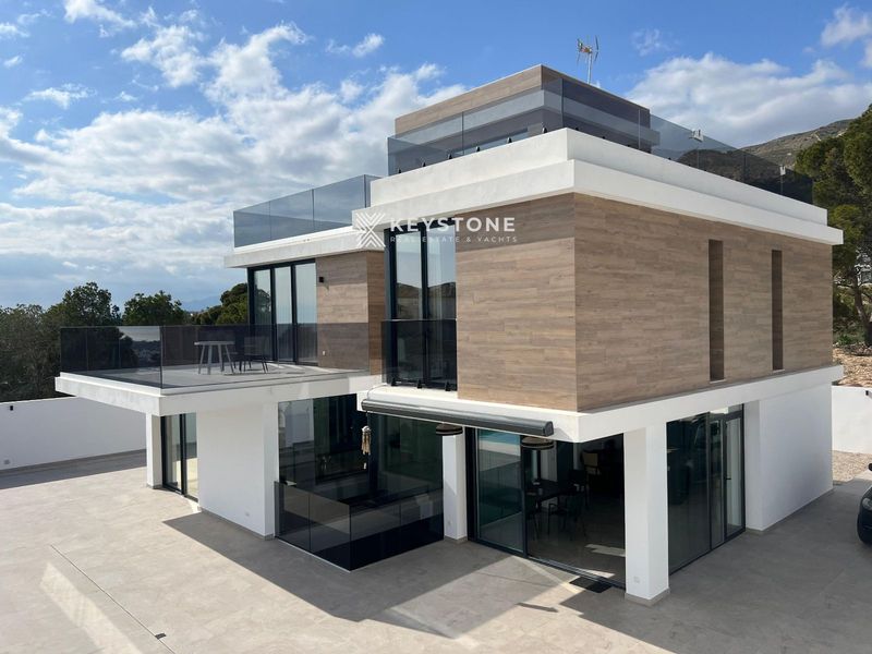на продажу Benidorm, Alicante. Ref: 3676. Keystone Real Estate & Yachts