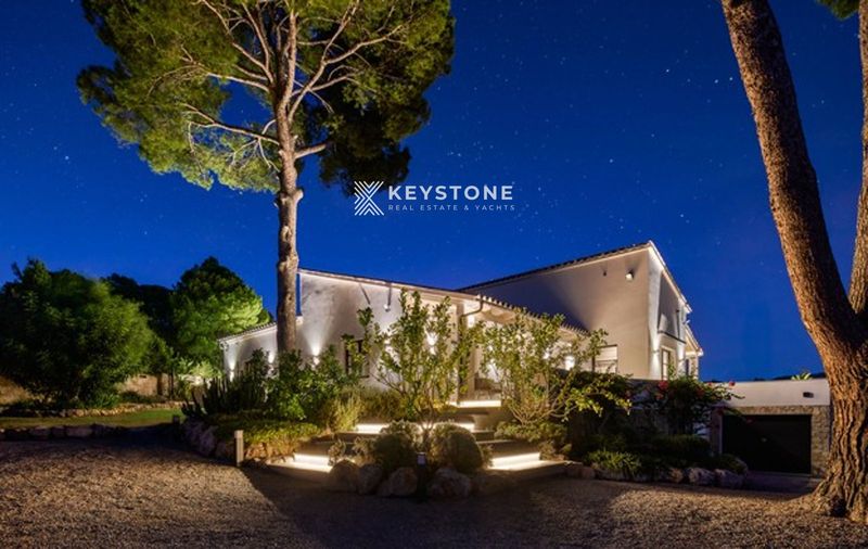 на продаж Andratx, Baleares. Ref: 3812. Keystone Real Estate & Yachts