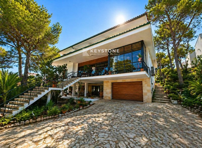 Freistehende Villa zu verkaufen Calvià, Baleares. Ref: 3843. Keystone Real Estate & Yachts