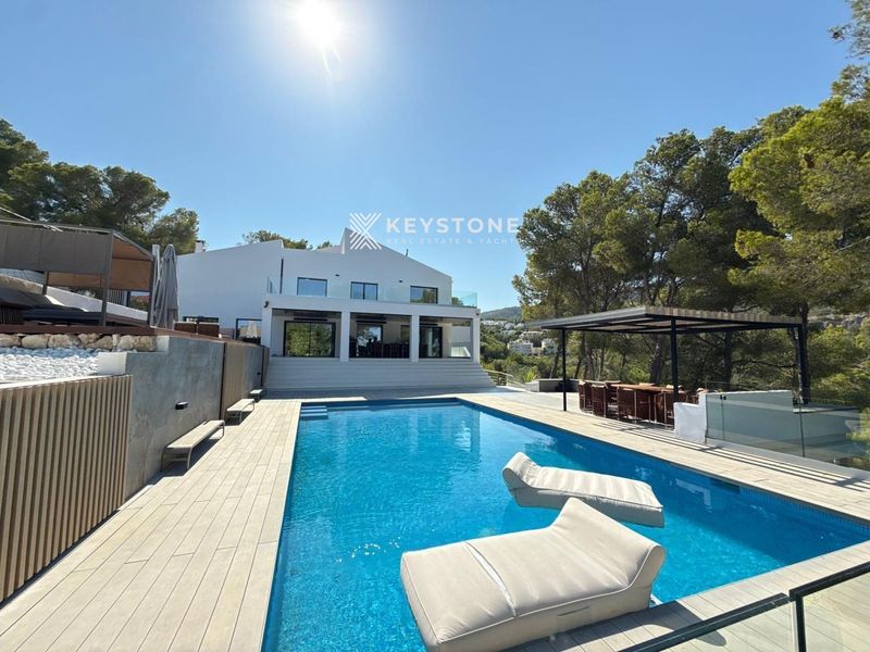 Villa en alquiler Calvià, Baleares. Ref: 3918. Keystone Real Estate & Yachts
