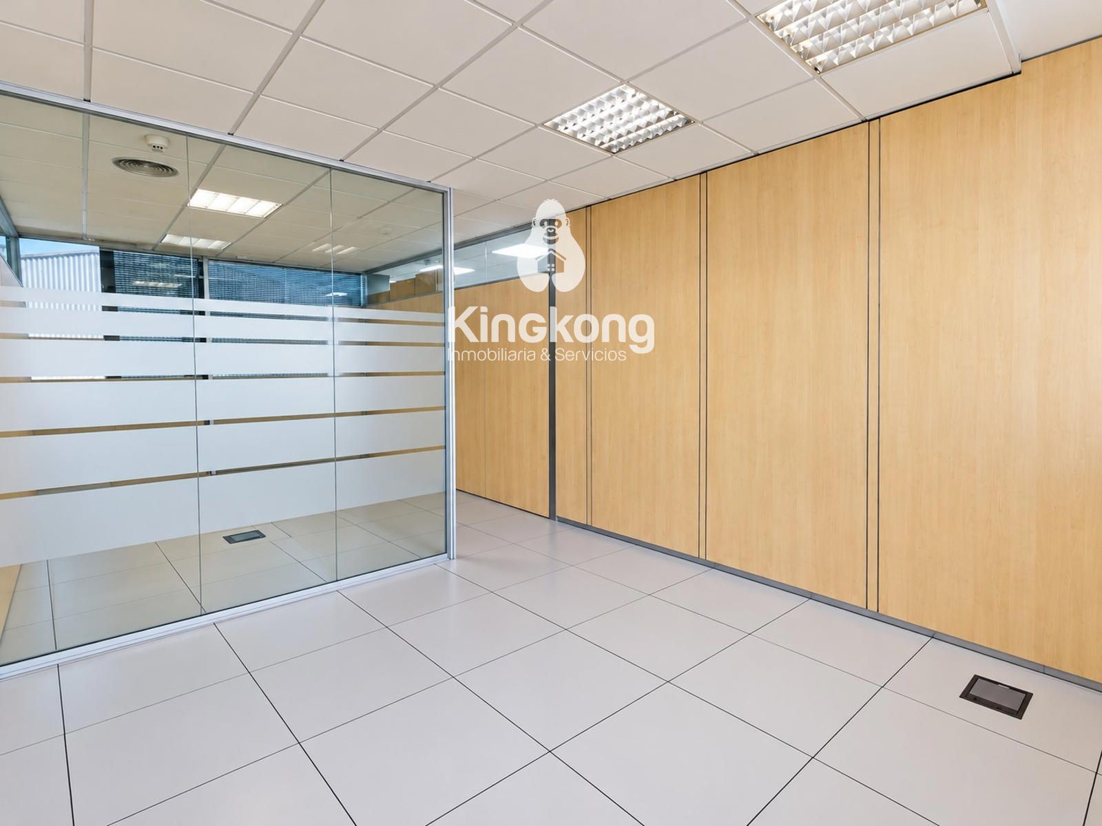 ALQUILER DE DESPACHO-OFICINA EN CENTRO EMPRESARIAL REPRESENTATIVO EN TORREJON DE ARDOZ. - Foto 6
