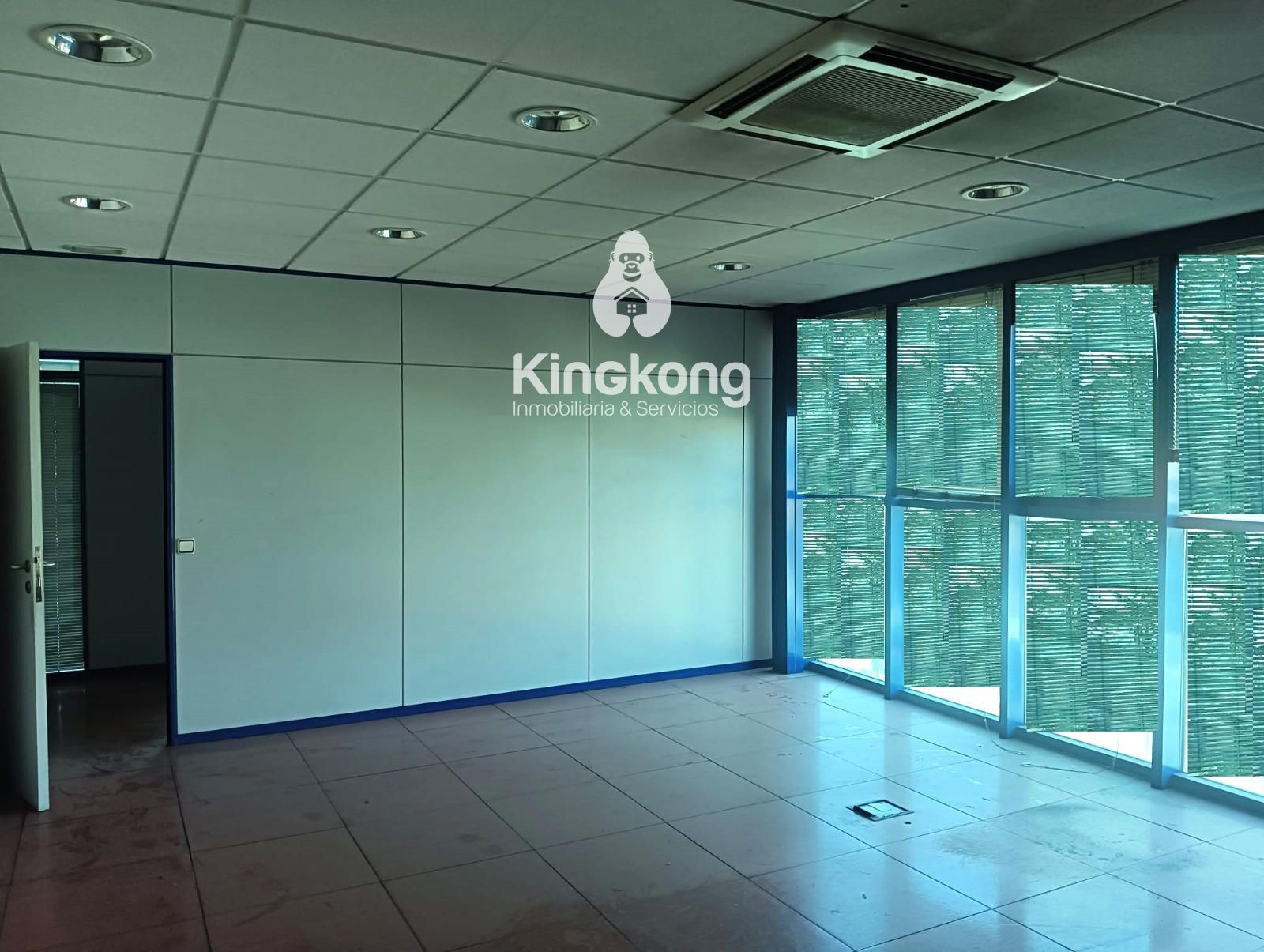 REPRESENTATIVE BUILDING FOR SALE IN TORREJÓN DE ARDOZ, MADRID. - Foto 12