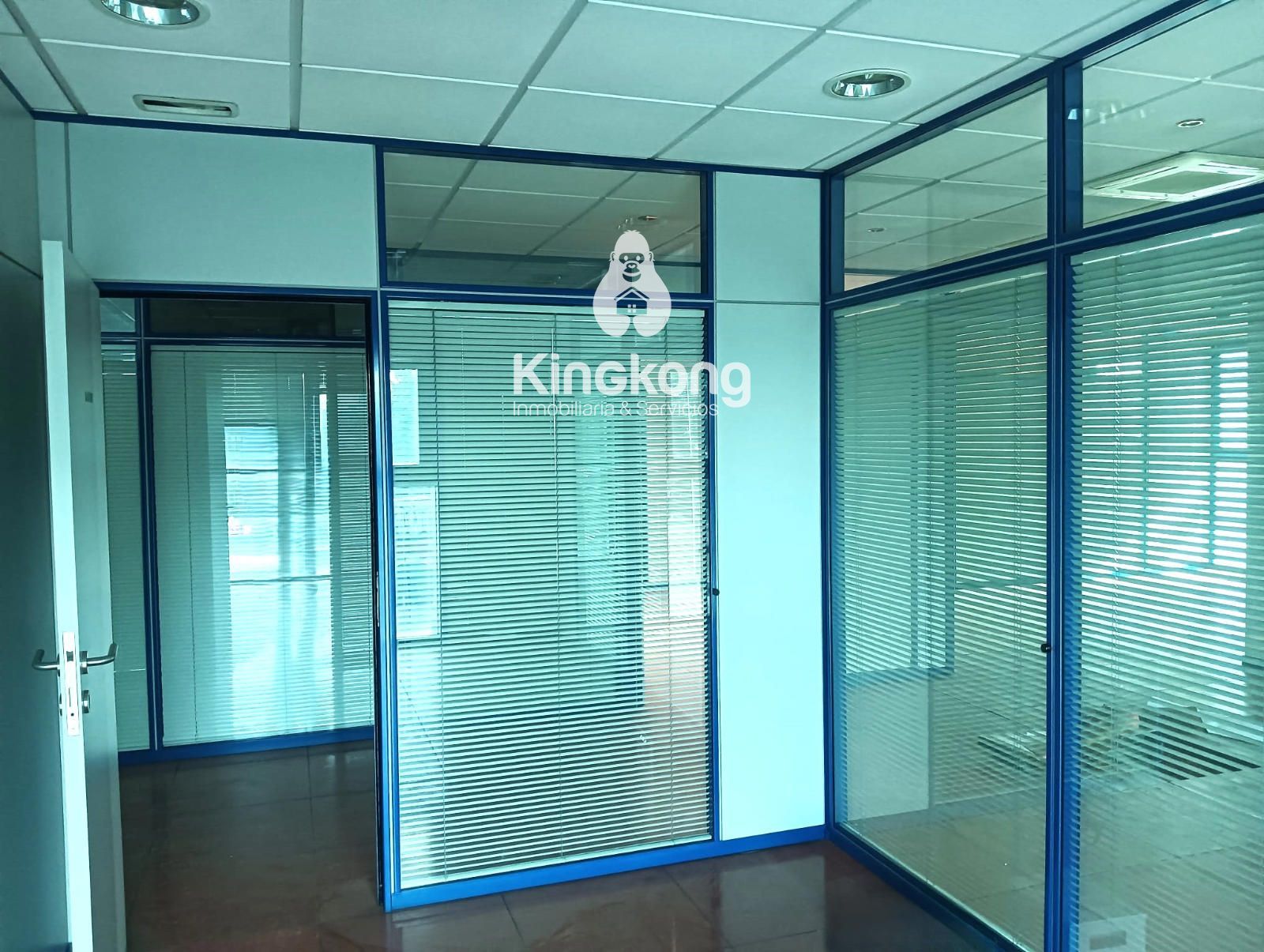 REPRESENTATIVE BUILDING FOR SALE IN TORREJÓN DE ARDOZ, MADRID. - Foto 17