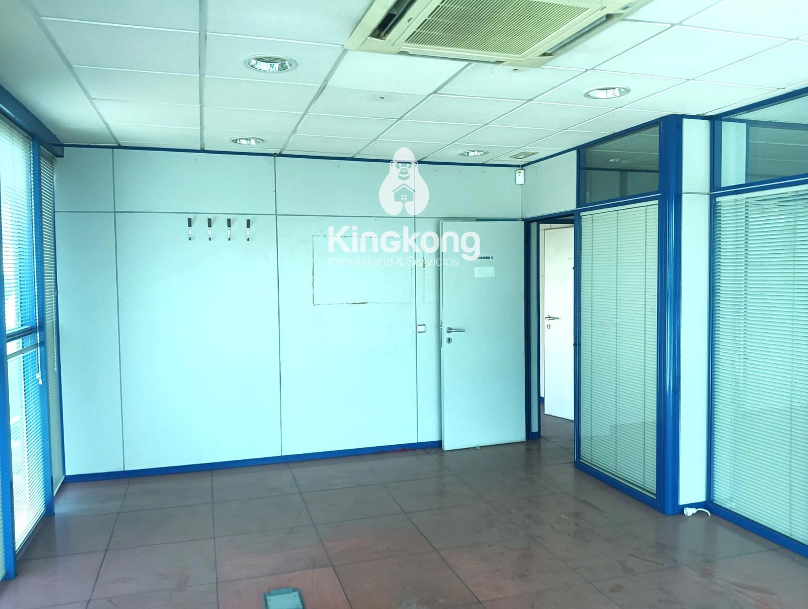 REPRESENTATIVE BUILDING FOR SALE IN TORREJÓN DE ARDOZ, MADRID. - Foto 18