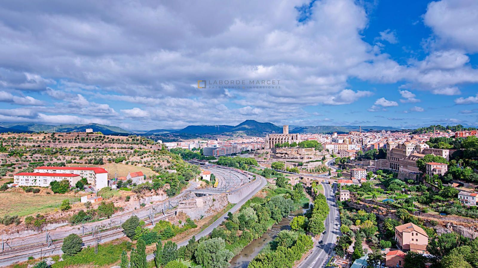https://media.mobiliagestion.es/Portals/inmolabordemarcet/Images/10279/20009235.jpg