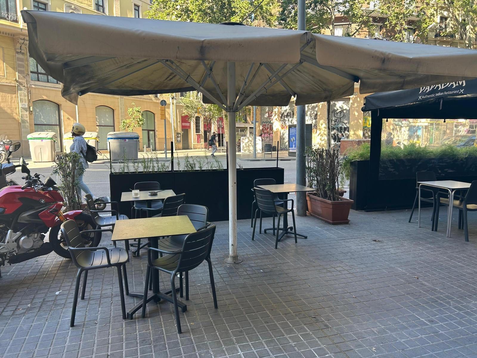 Local Comercial en traspaso Barcelona. Ref: 10869. LABORDE MARCET