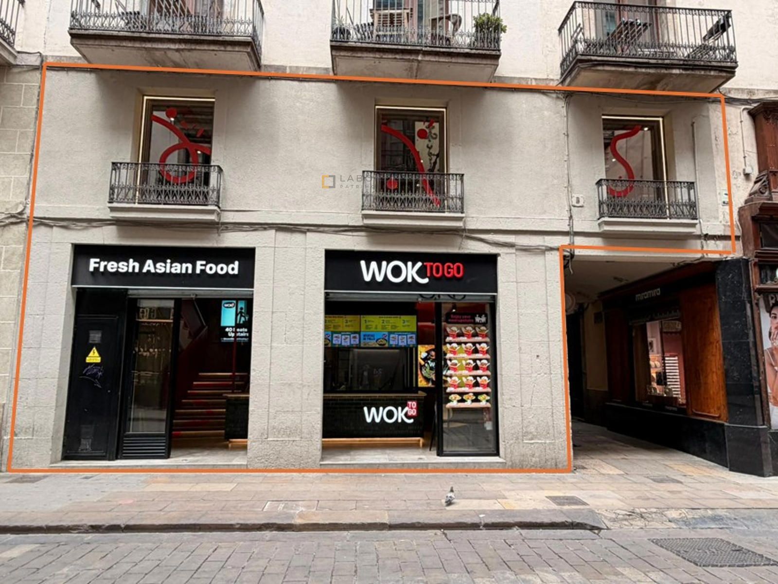Local en alquiler en C/Ferran – Barcelona