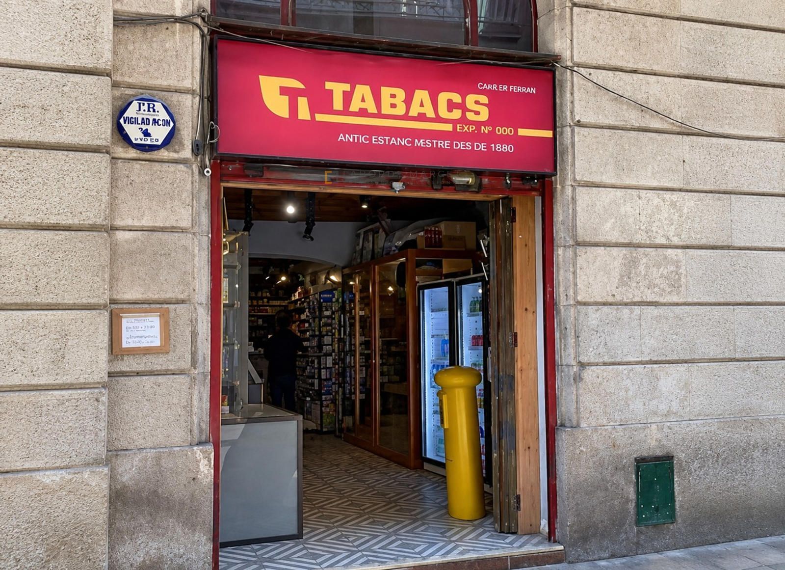 Local comercial en alquiler en C/Pi – Barcelona