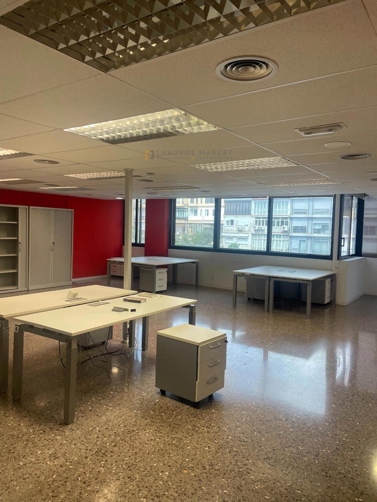 Oficina en alquiler en C/ Diputació – Barcelona