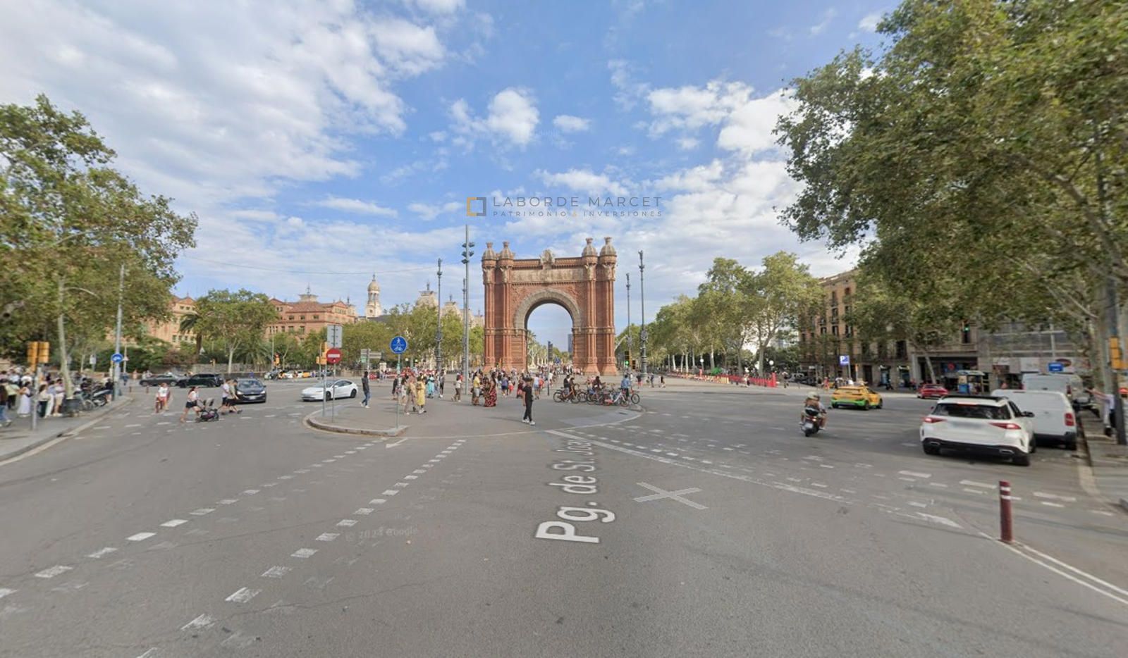 Local en venta cerca del Arco de Triunfo – Barcelona Local en venta cerca del Arco de Triunfo – Barcelona