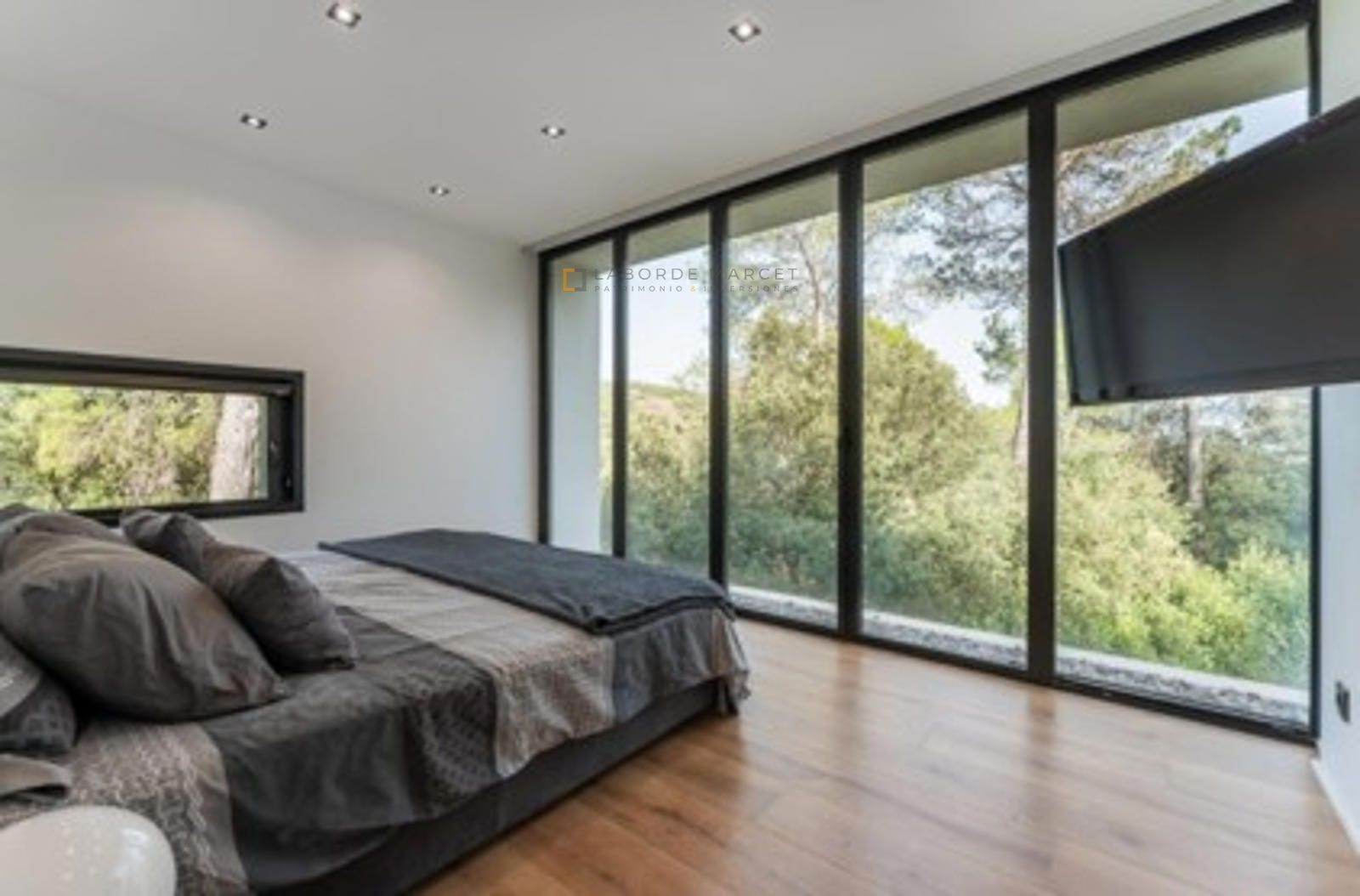 https://media.mobiliagestion.es/Portals/inmolabordemarcet/Images/8781/27992656.jpg