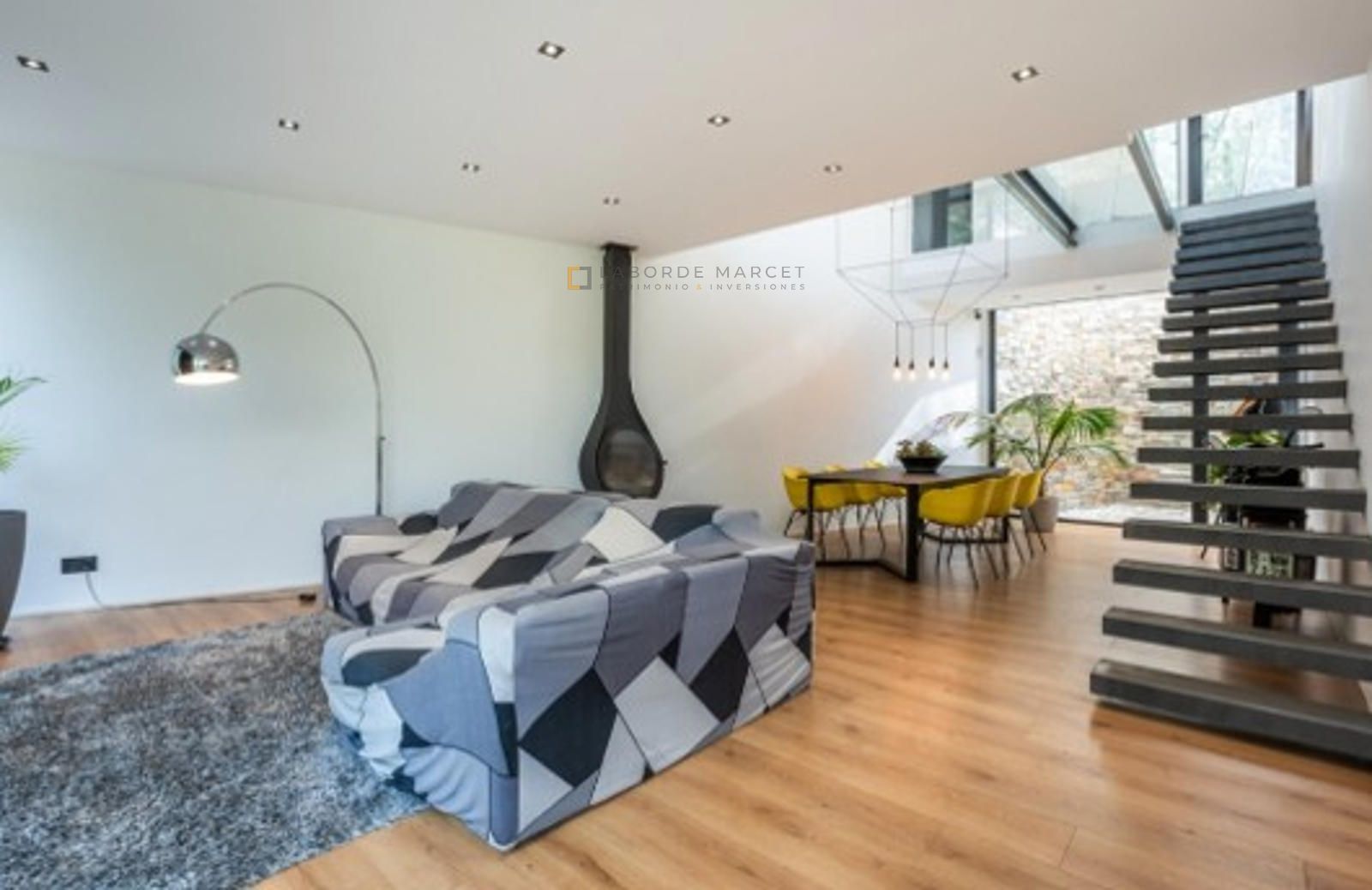 https://media.mobiliagestion.es/Portals/inmolabordemarcet/Images/8781/27992661.jpg