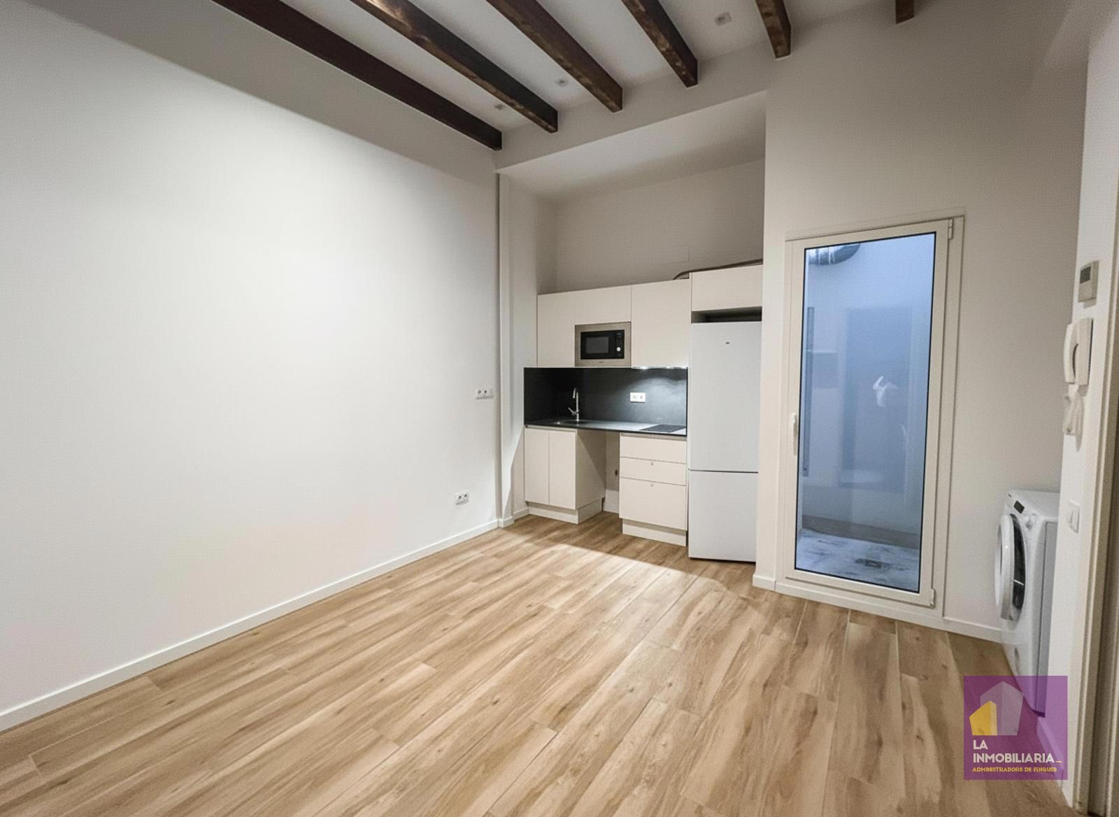 Piso en venta Barcelona. Ref: 7442. 