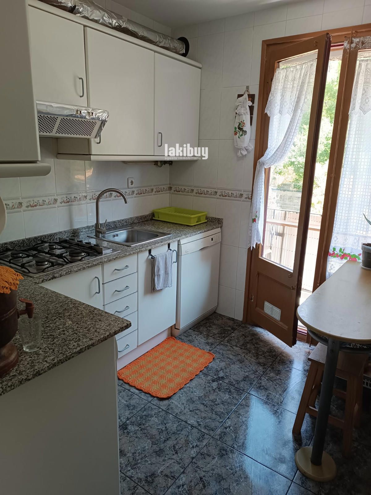PIS DE 3 HABITACIONS A VILVES - Foto 1