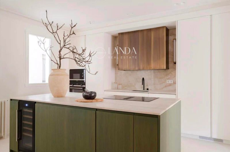 Piso en venta Madrid. Ref: 1037. Landa Real Estate