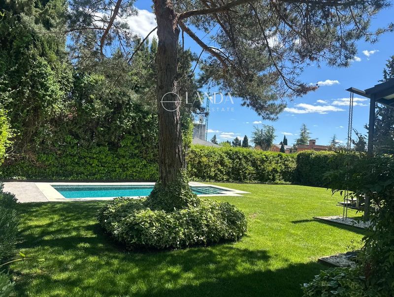 Chalet Independiente en alquiler Madrid. Ref: 1045. Landa Real Estate