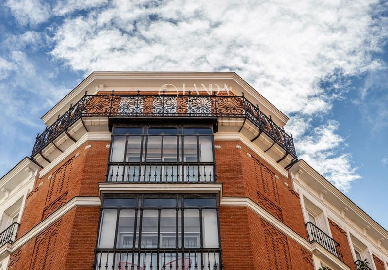 Ático en venta Madrid. Ref: 1047. Landa Real Estate