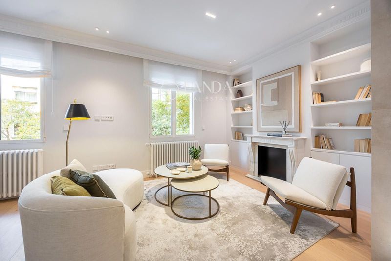 Piso en venta Madrid. Ref: 1054. Landa Real Estate