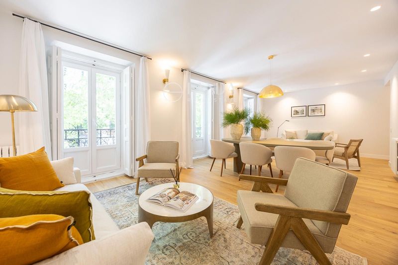 Piso en venta Madrid. Ref: 1068. Landa Real Estate