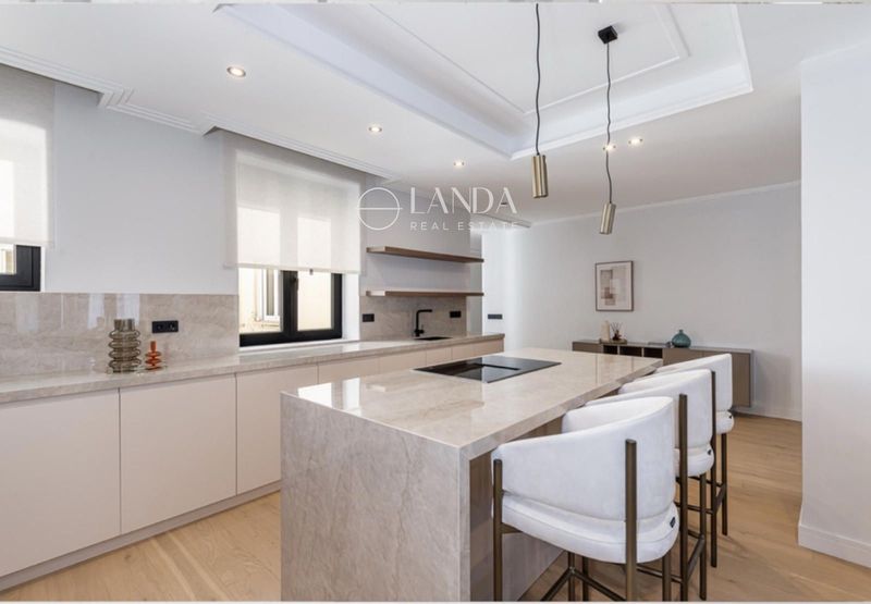 Piso en venta Madrid. Ref: 1083. Landa Real Estate