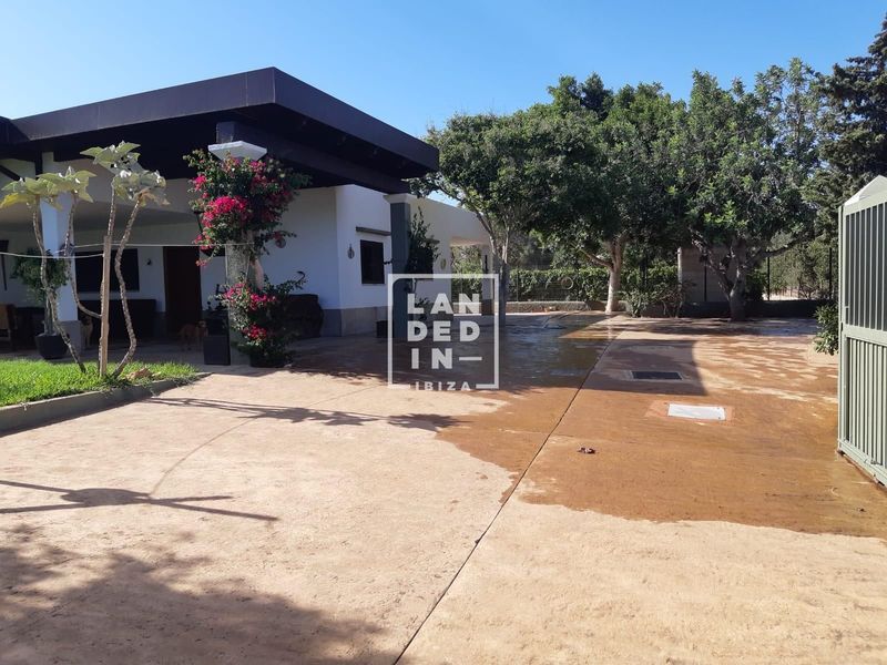 Casa en venta  en Sant Josep de Sa Talaia, Baleares . Ref: 2444. LANDED IN IBIZA