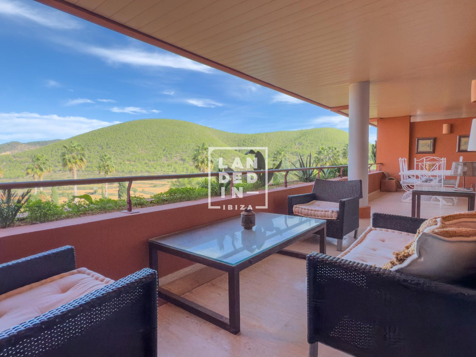 Piso en venta Santa Eularia des Riu, Baleares. Ref: 2861. LANDED IN IBIZA