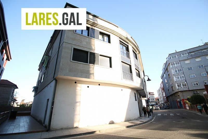 Local Comercial en alquiler  en Cangas, Pontevedra . Ref: 1950. Lares Inmobiliaria