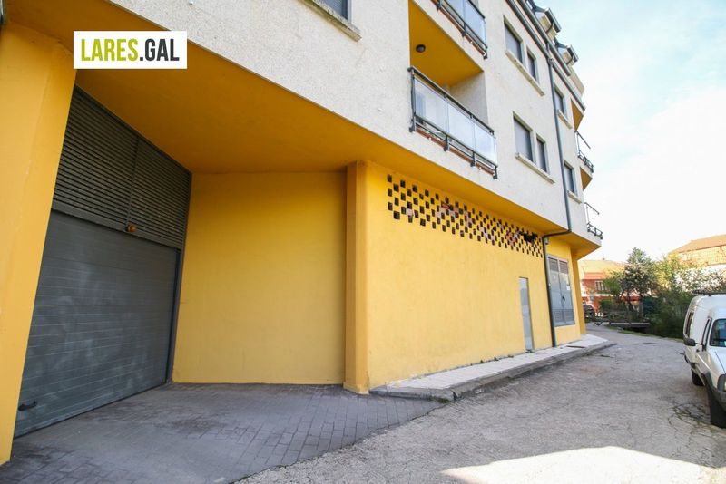 Comercial Premise for sale  in Cangas, Pontevedra . Ref: 2215. Lares Inmobiliaria