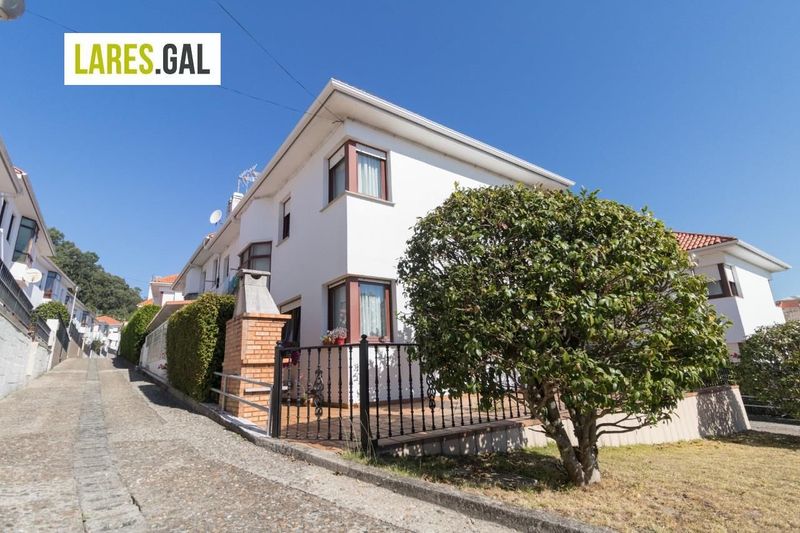 Casa en venda  en Cangas Do Morrazo, Pontevedra . Ref: 2221. Lares Inmobiliaria