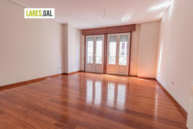 Wohnung zu verkaufen  in Cangas, Pontevedra . Ref: 2647. Lares Inmobiliaria