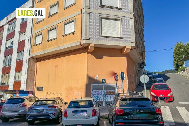 Comercial Premise for sale  in Cangas, Pontevedra . Ref: 2652. Lares Inmobiliaria