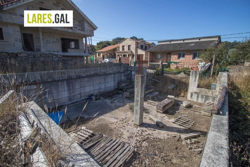 Parcela en venta  en Bueu, Pontevedra . Ref: 2803. Lares Inmobiliaria