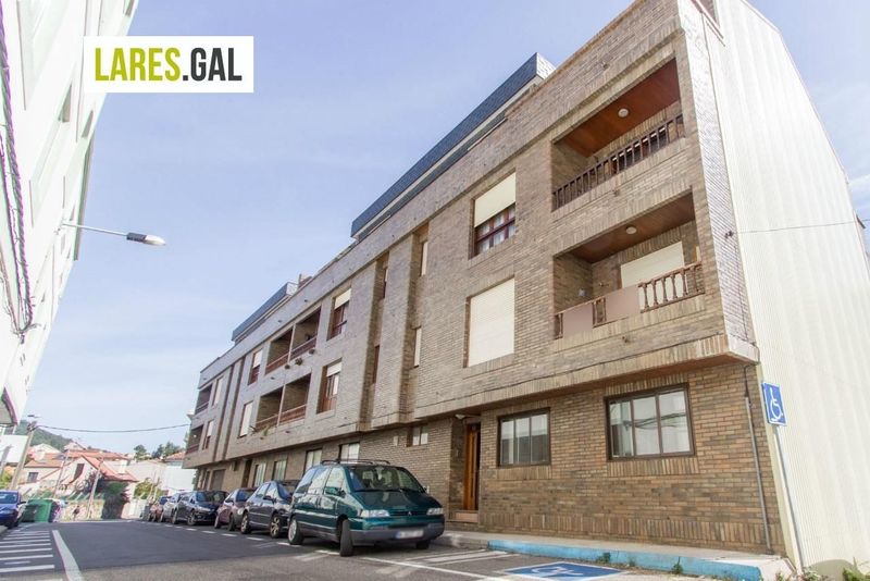Piso en aluguer  en Cangas, Pontevedra . Ref: 2813. Lares Inmobiliaria