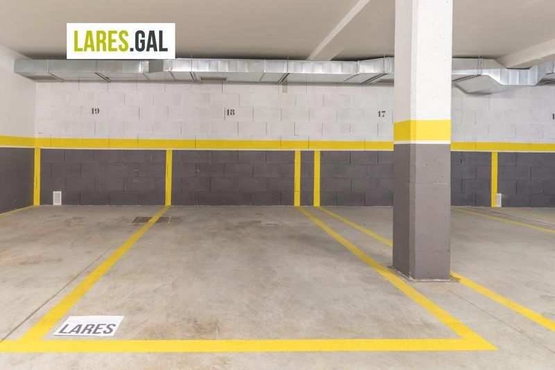 Garage for rent  in Cangas, Pontevedra . Ref: 2878. Lares Inmobiliaria