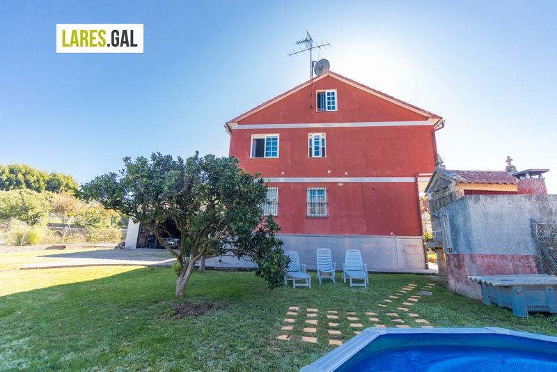 Casa en venta  en Cangas, Pontevedra . Ref: 4156. Lares Inmobiliaria