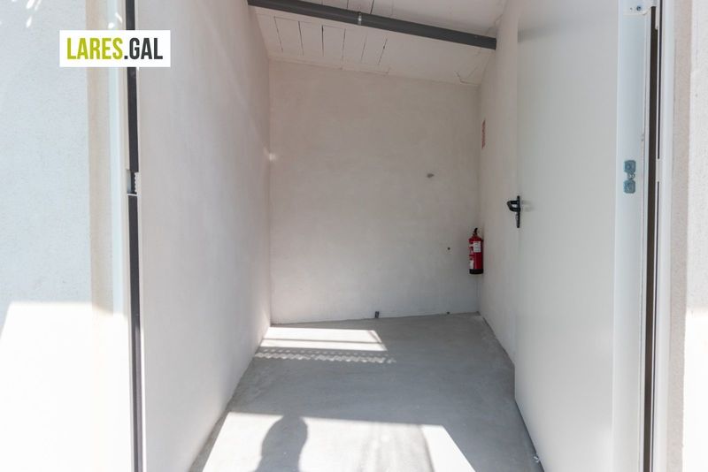 Storage Room for rent  in Cangas, Pontevedra . Ref: 4250. Lares Inmobiliaria