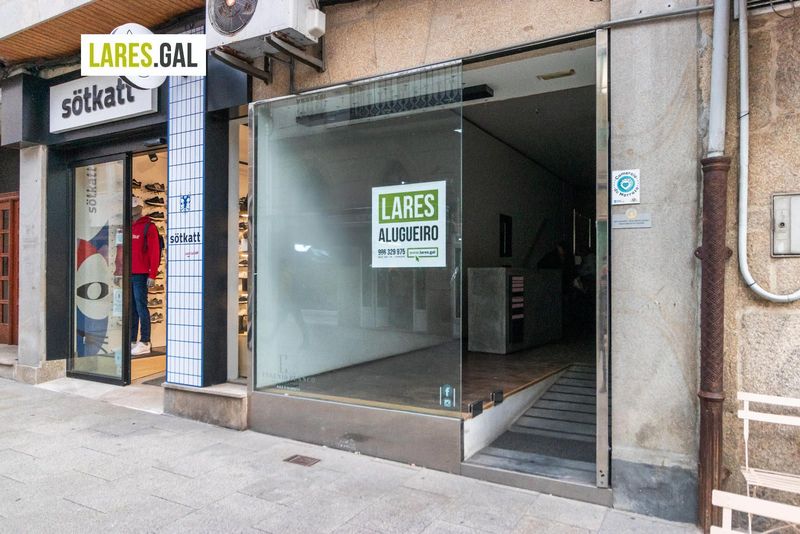 Local Comercial en aluguer  en Bueu, Pontevedra . Ref: 4402. Lares Inmobiliaria