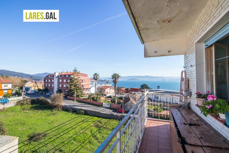 Flat for sale  in Cangas, Pontevedra . Ref: 4421. Lares Inmobiliaria