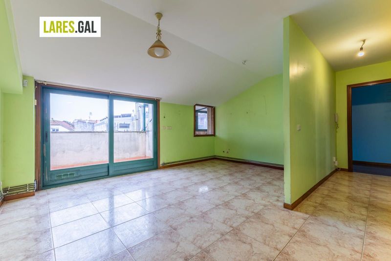 Flat for sale  in Cangas, Pontevedra . Ref: 4454. Lares Inmobiliaria