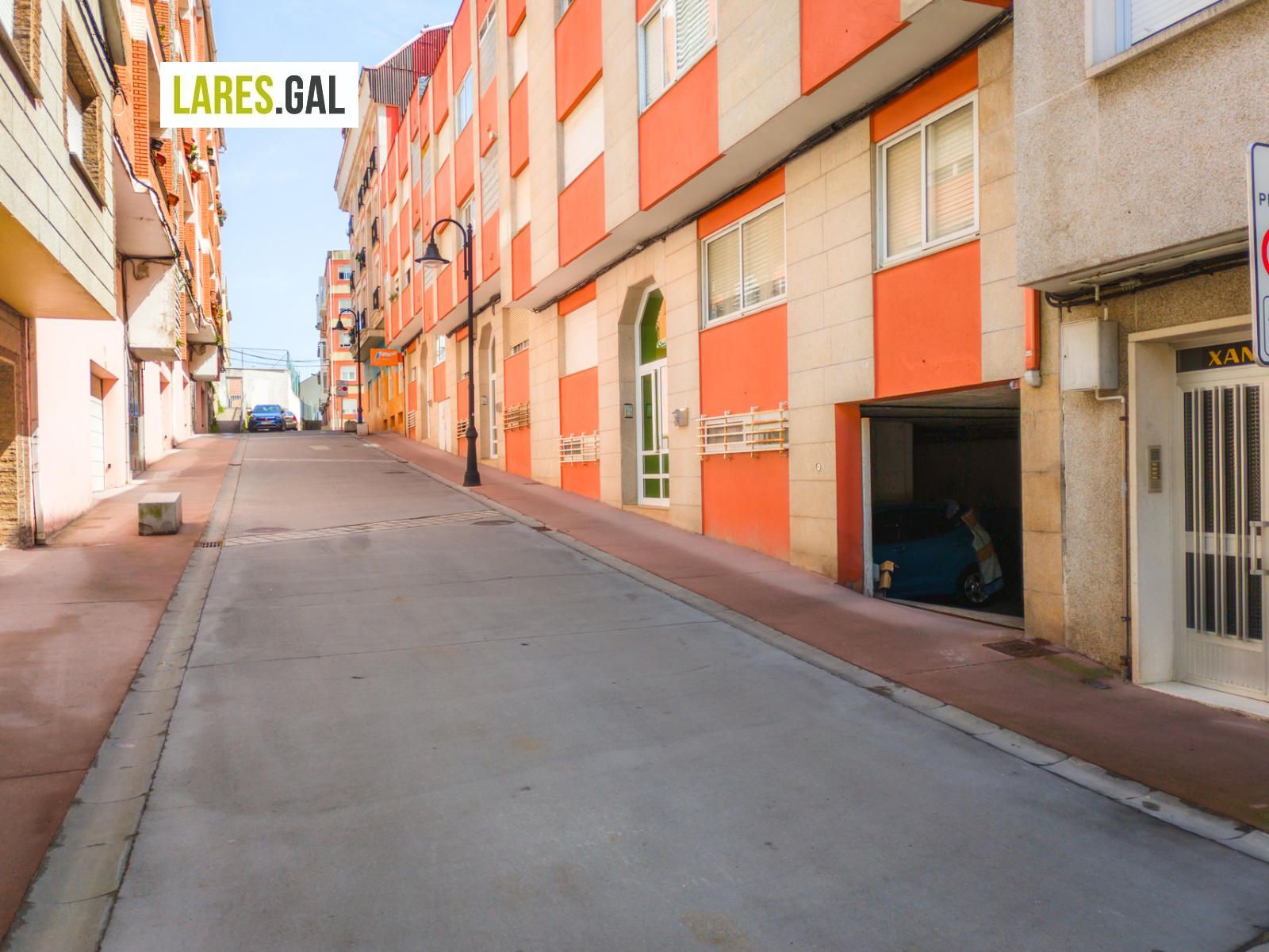 Garaje en venta Cangas, Pontevedra. Ref: 4560. Lares Inmobiliaria